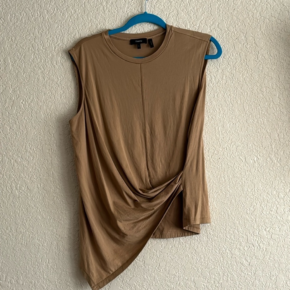 Theory top with wrap and asymmetric detail